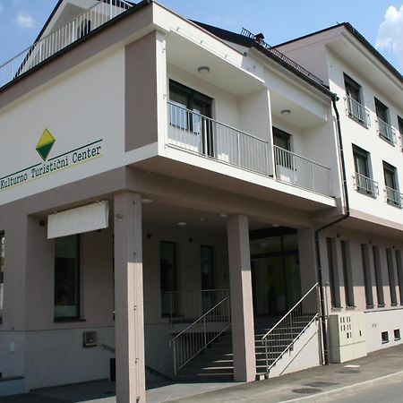 Hotel Oskar Hrib-Loski Potok Екстериор снимка
