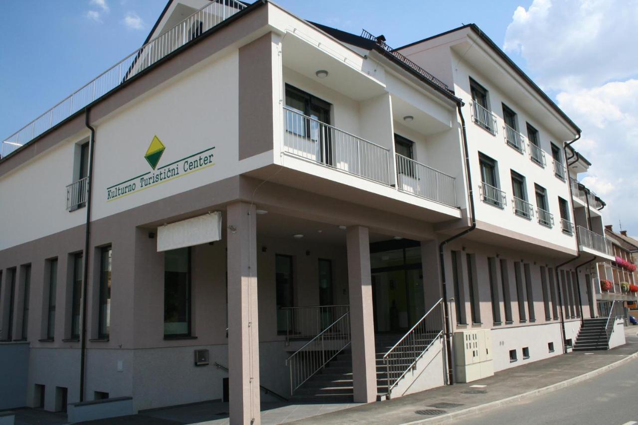 Hotel Oskar Hrib-Loski Potok Екстериор снимка